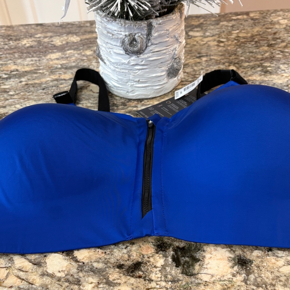 NWT Torrid Vibrant Blue High Impact Sports Bra
